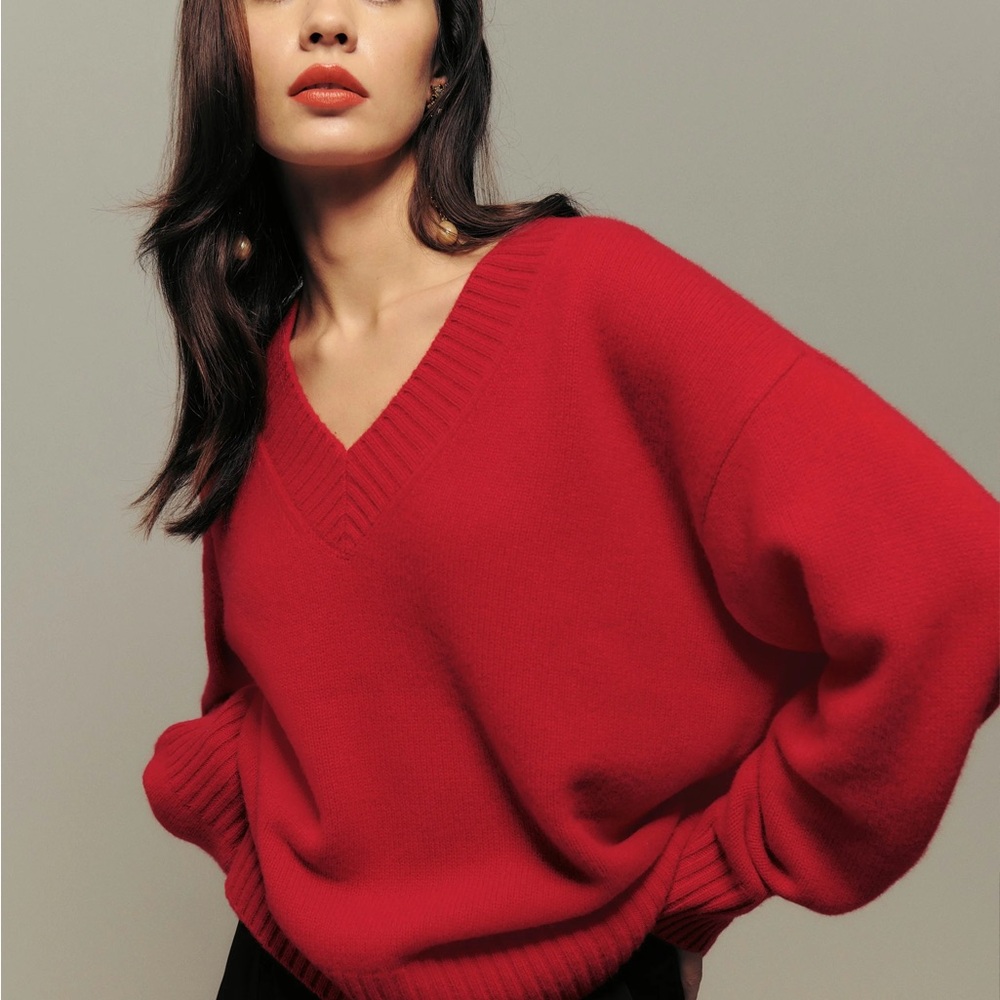 Reformation Jadey Cashmere Oversized V-neck Sweater in Red